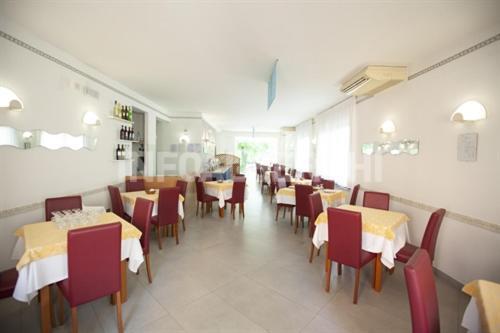 Hotel Azzurro Cattolica Kültér fotó